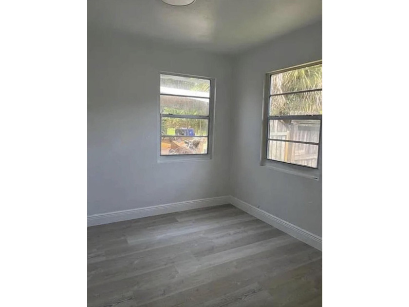 New renovated, bright, open and airy 3BED/1BATH home. Home - photo 7