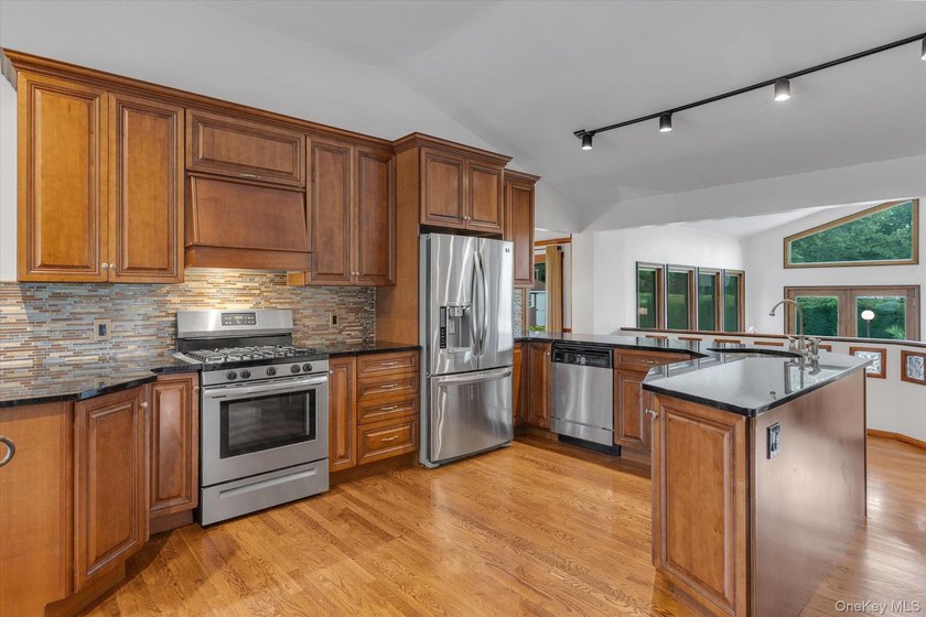 Beautiful 4 Bedroom 2 Full Bath Ranch offering an open and - photo 4