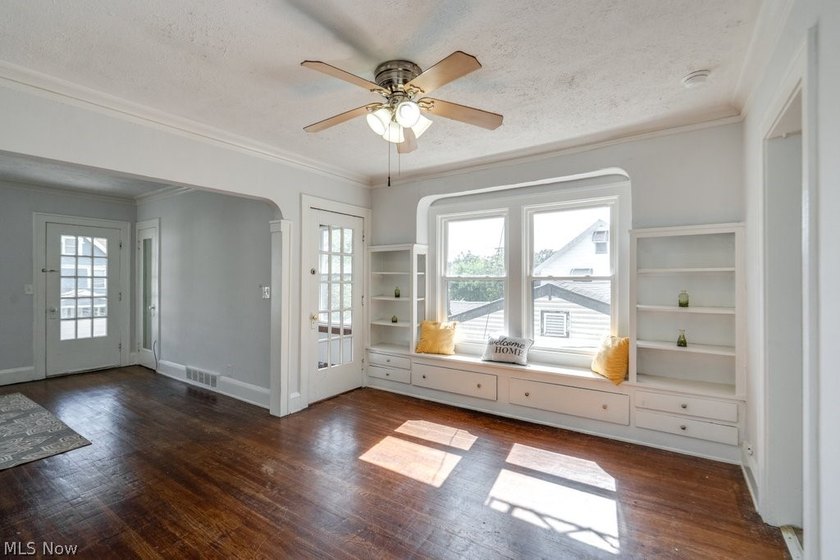 This maintained triplex is conveniently located just minutes - photo 7