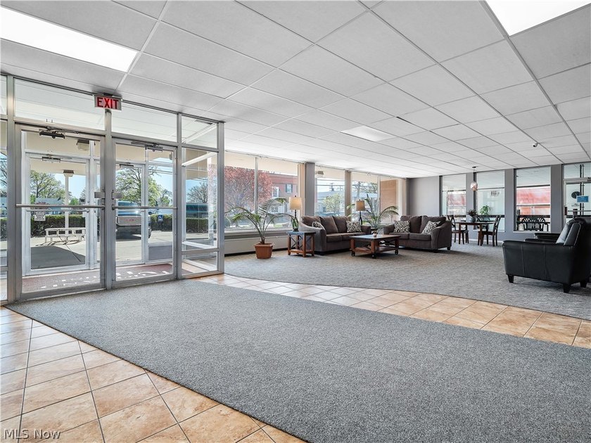 Welcome home to Kirtland House! Located in the heart of vibrant - photo 6
