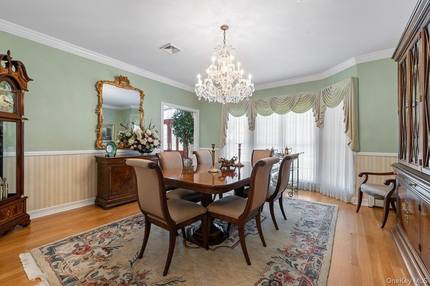 Welcome home to 6 Briana Court, a beautifully maintained - photo 8