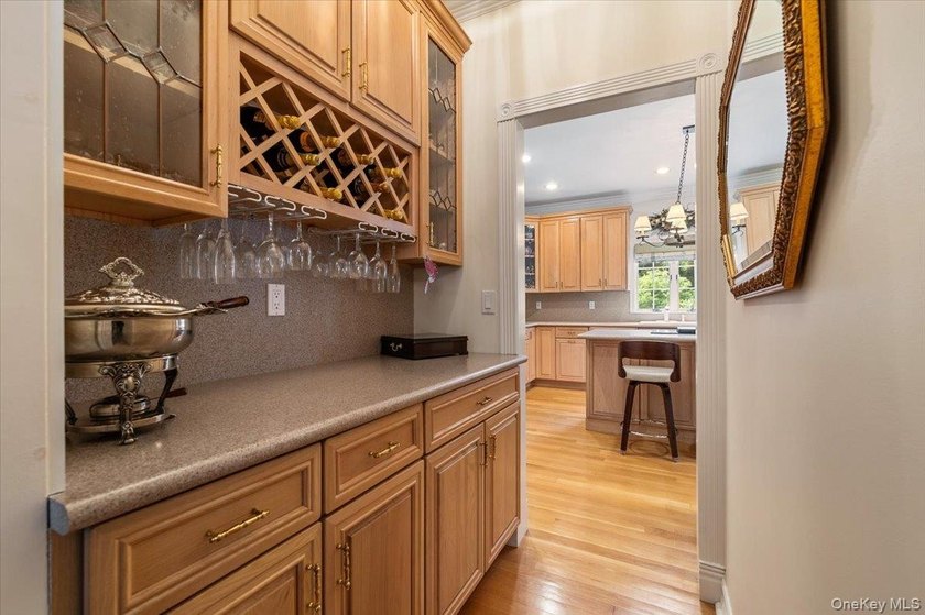 Welcome home to 6 Briana Court, a beautifully maintained - photo 9