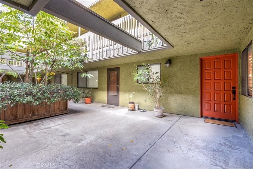 Located between University Heights &amp; Hillcrest, this property - photo 4