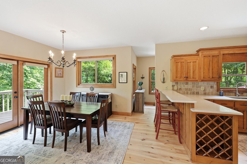 Discover this exceptional gated mountain estate offering - photo 18