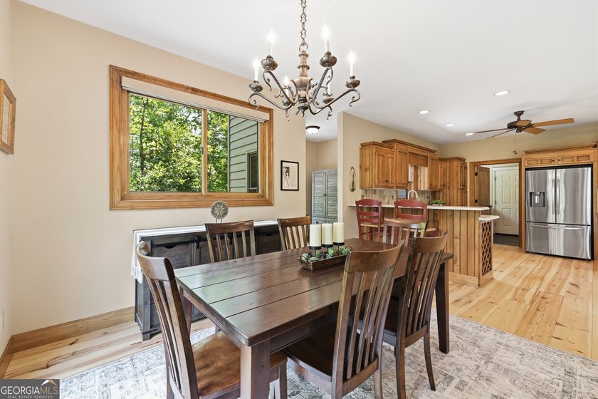 Discover this exceptional gated mountain estate offering - photo 19