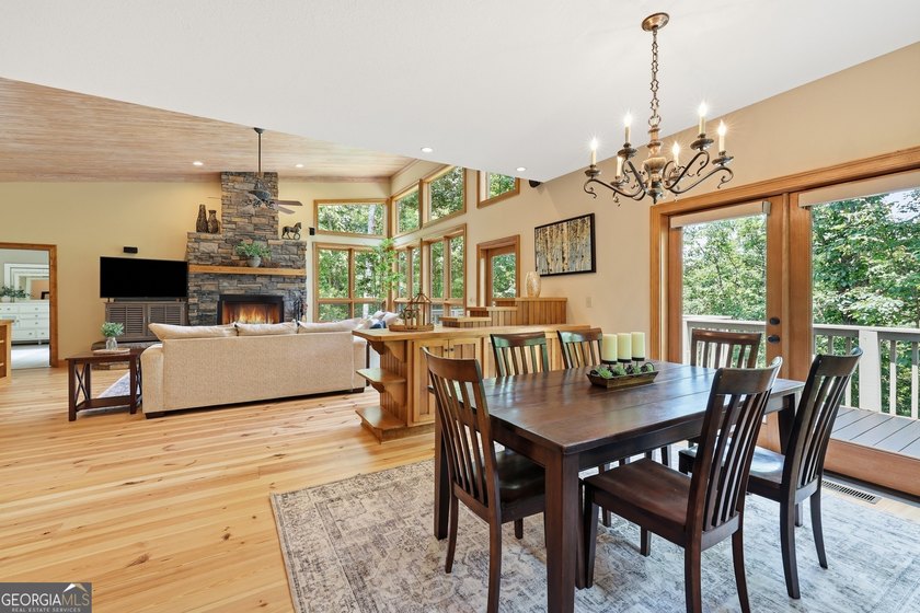 Discover this exceptional gated mountain estate offering - photo 22