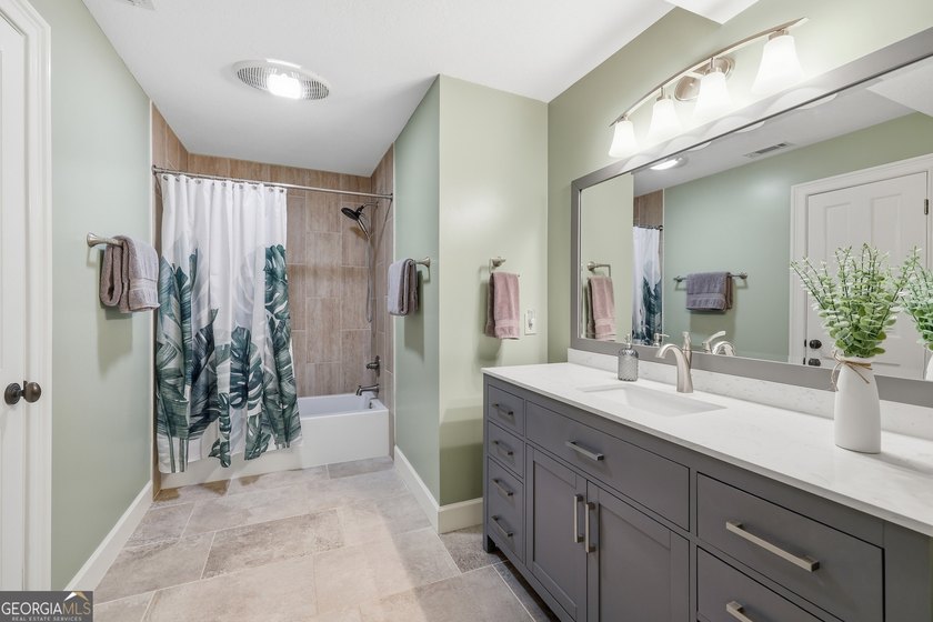 Discover this exceptional gated mountain estate offering - photo 46