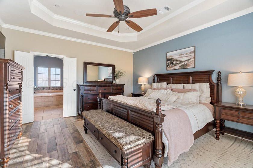 Fabulous floor plan in the highly desirable Hunsley Hills - photo 12