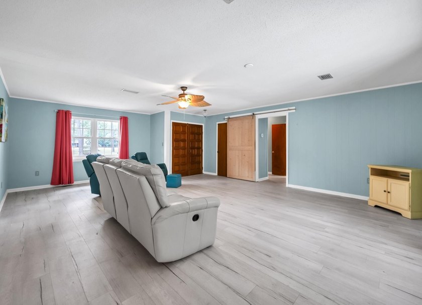 Price reduced on 11 July 2026. Sellers are motivated. Bring - photo 34