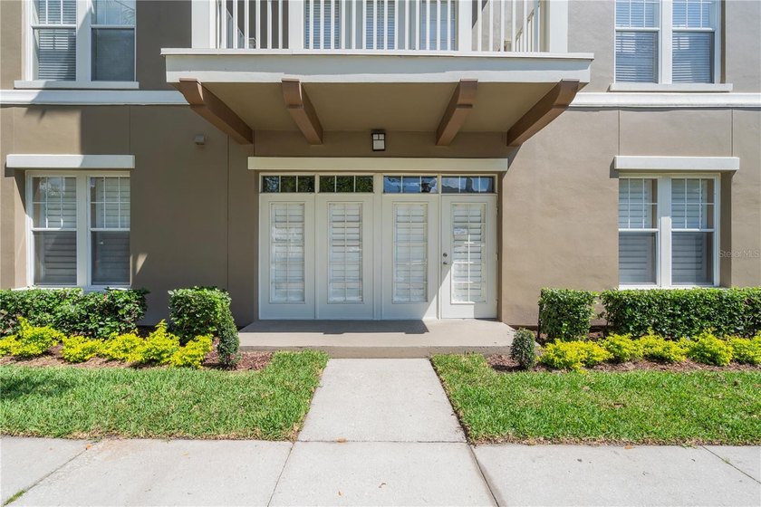 Don't miss the opportunity to own this beautiful ground-floor - photo 3