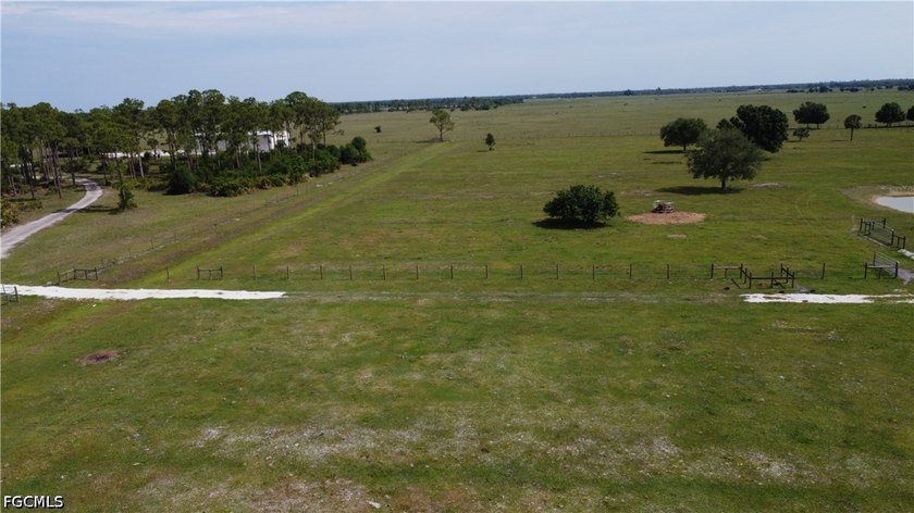 MAJOR PRICE IMPROVEMENT ~ An Exceptional Opportunity to Own One - photo 4