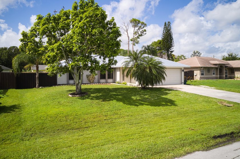 Beautifully renovated and move-in ready, this stunning Port St - photo 17