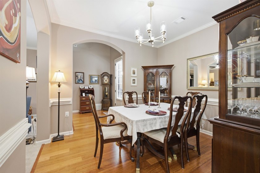Remarkable 55 plus dedicated neighborhood wonderfully located - photo 9