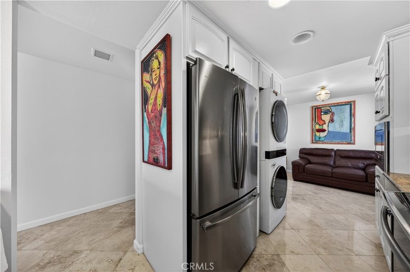 Unforgettable views define this beautiful 2 bedroom, 2 bathroom - photo 11