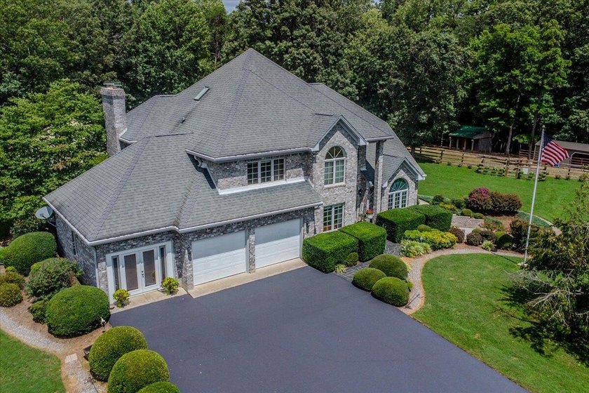 Welcome to your own private sanctuary in North Bedford County, a - photo 4