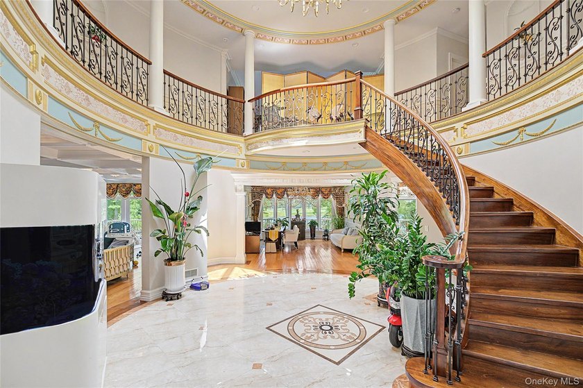 Experience refined luxury in this extraordinary custom lakefront - photo 6