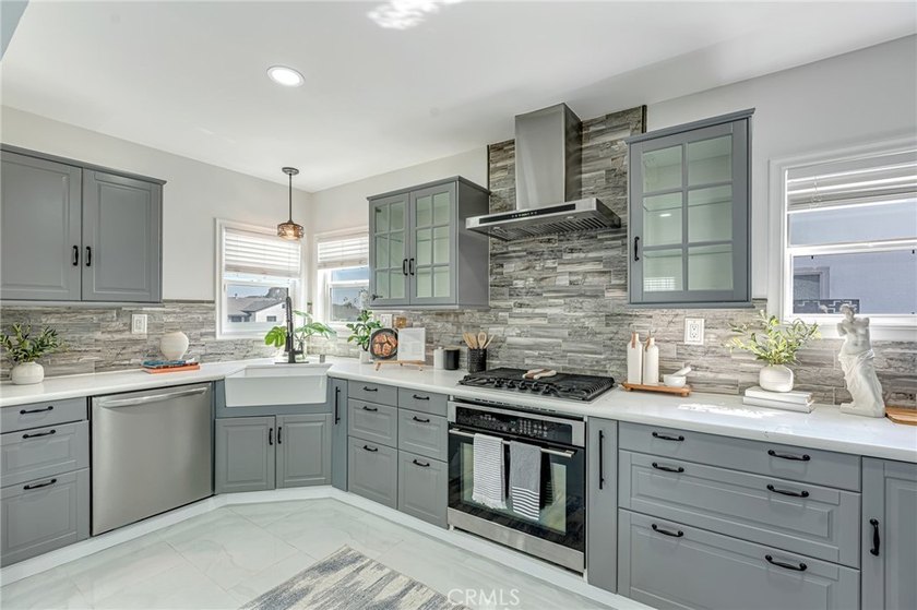 Welcome to 1381 W Summerland Ave, a rare opportunity in the - photo 23