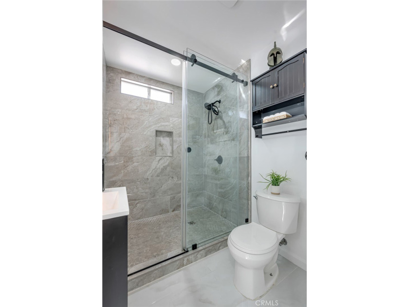 Welcome to 1381 W Summerland Ave, a rare opportunity in the - photo 30