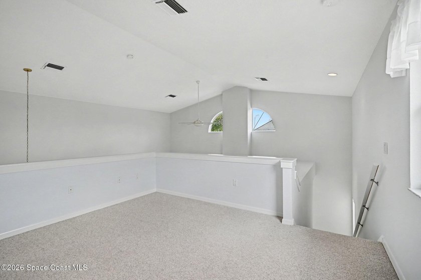 Enjoy relaxed Florida living in this charming 2-bedroom, 2-bath - photo 16