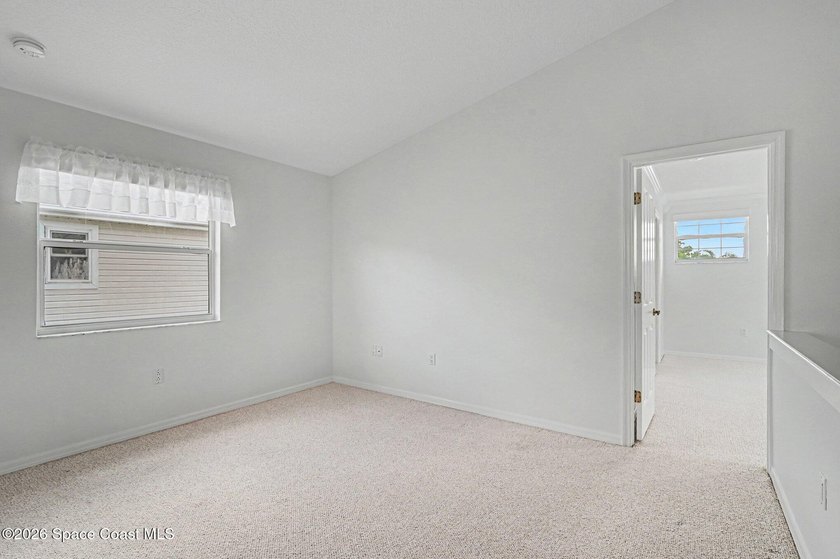 Enjoy relaxed Florida living in this charming 2-bedroom, 2-bath - photo 21