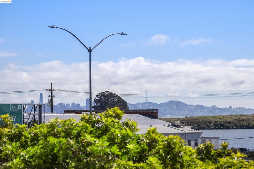 Welcome home to this beautifully updated 2-bedroom, 2-bath - photo 28
