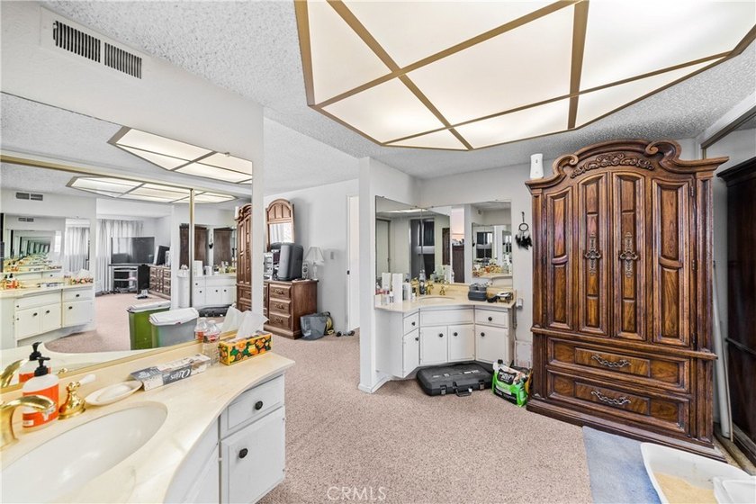 8111 Dartmoor Dr - photo 28