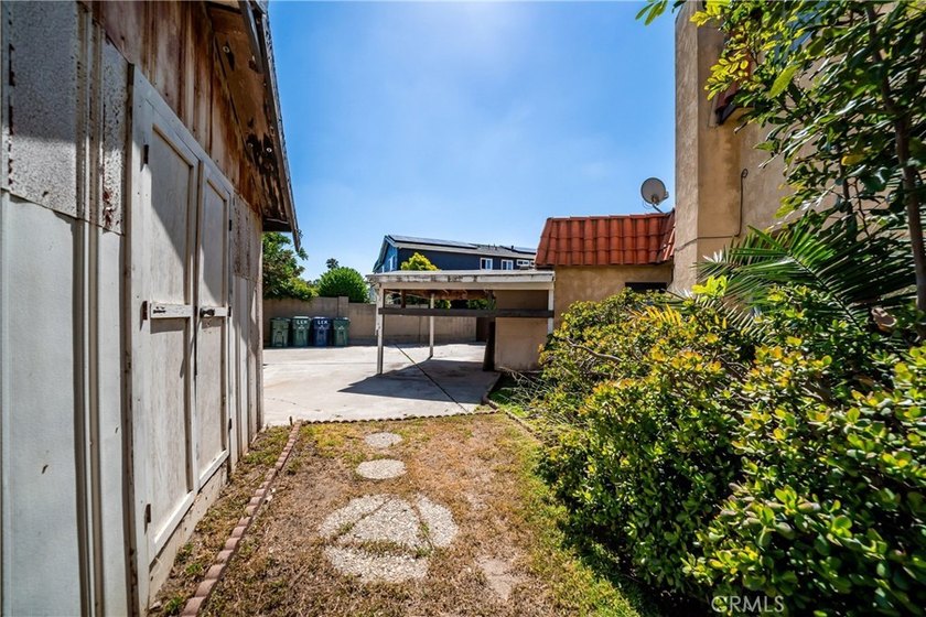 8111 Dartmoor Dr - photo 43
