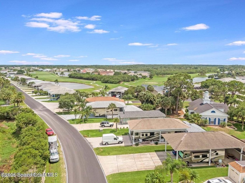 Enjoy relaxed Florida living in this charming 2-bedroom, 2-bath - photo 49