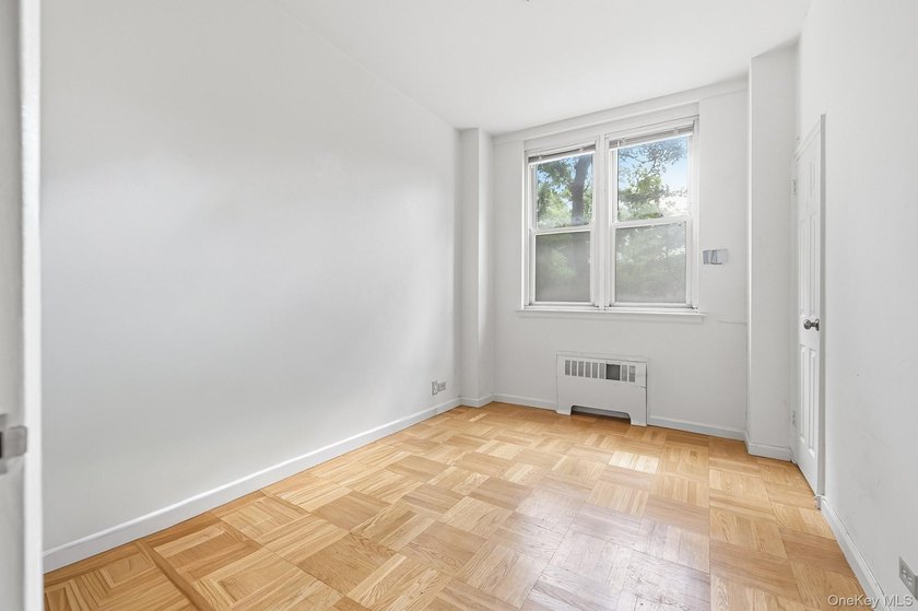 Spacious two-bedroom conveniently located on a dead-end - photo 8