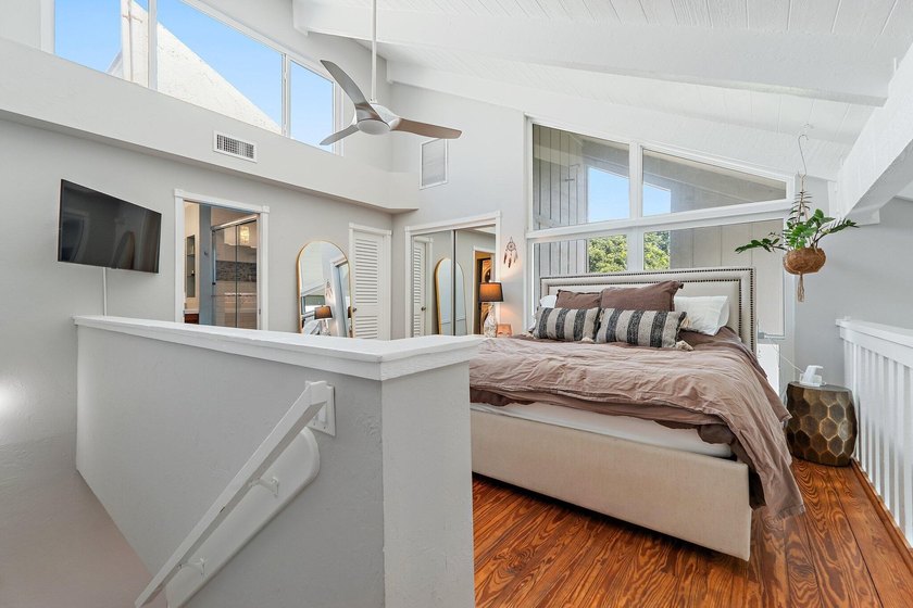 Welcome to this beautifully renovated Sealofter, ideally located - photo 21