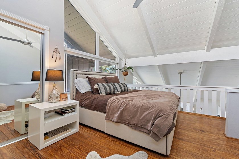 Welcome to this beautifully renovated Sealofter, ideally located - photo 25