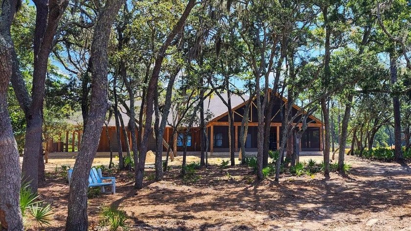 Come check out this custom-built Randy Wise home featuring a - photo 46