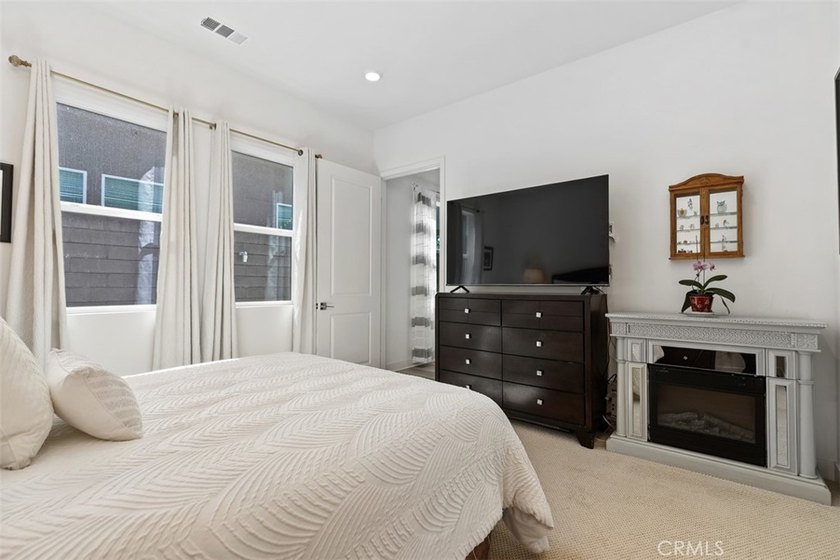 Motivated Seller! Welcome home to easy, elevated living in - photo 12
