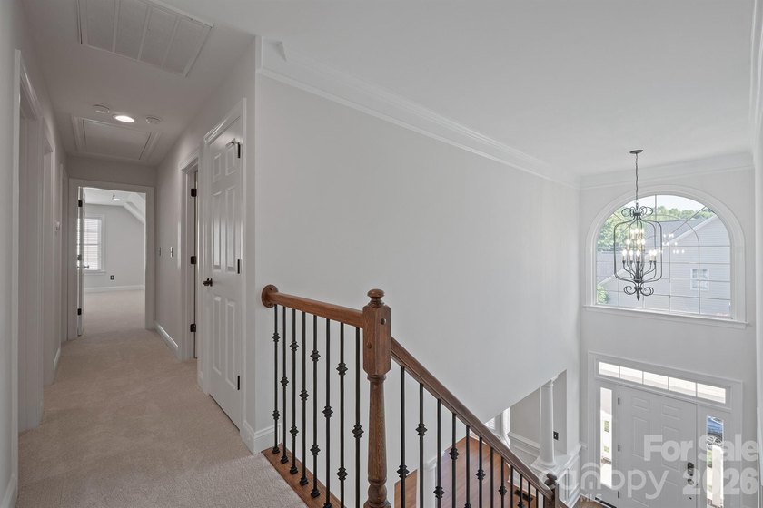 FANTASTIC home in MacAuley loaded with upgrades!!! Brand new - photo 15