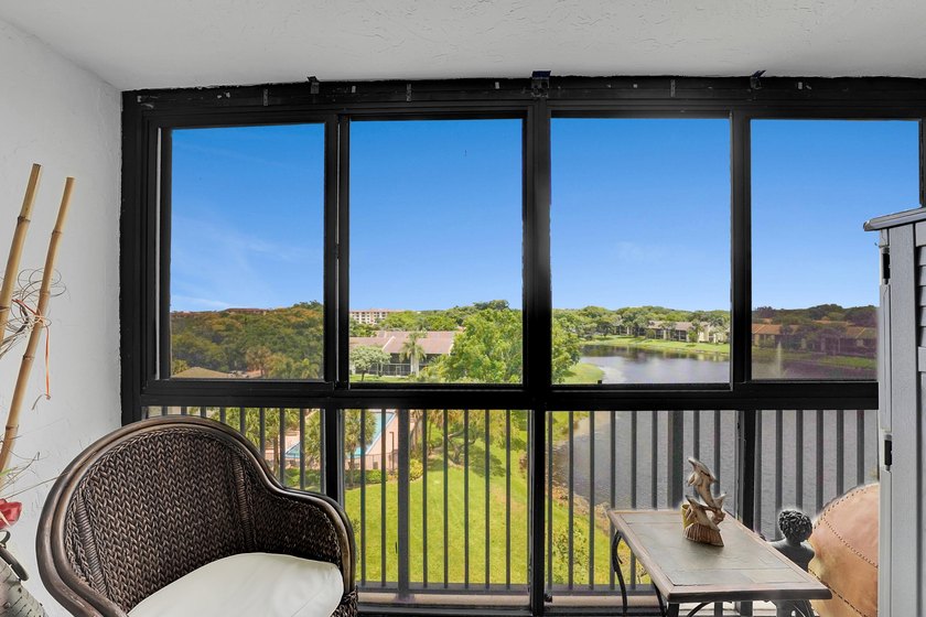 Bright and beautifully updated 3-bedroom residence located on - photo 32