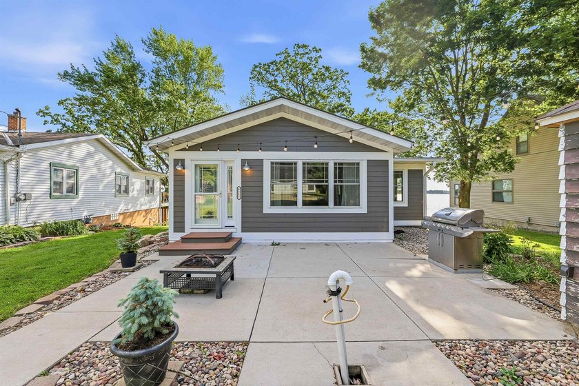 Rare opportunity to own an updated lakefront property on TWO - photo 9