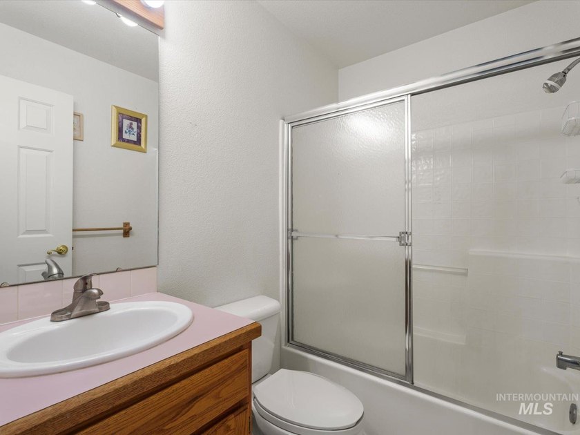 Nestled at the base of Emmett's desirable southeast hills, this - photo 22