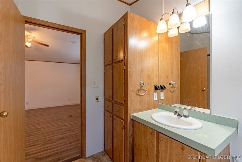 Have you been looking for a FLAT lot, beautiful lake views - photo 36