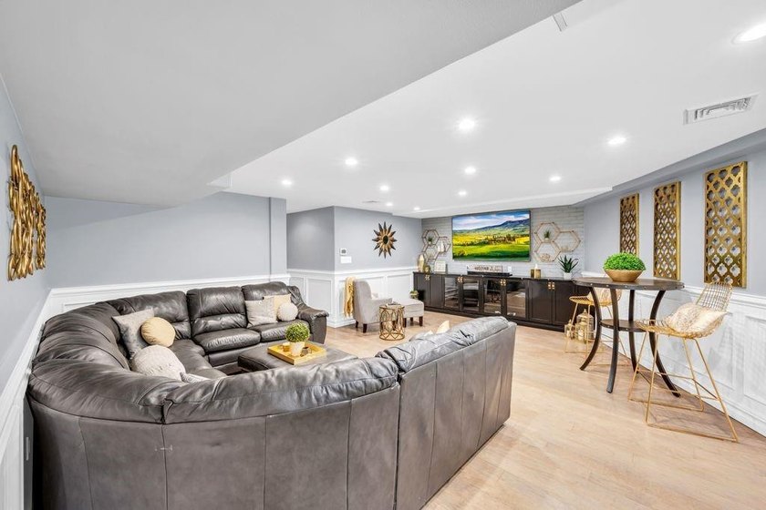Welcome to this masterfully designed, full-brick custom estate - photo 39