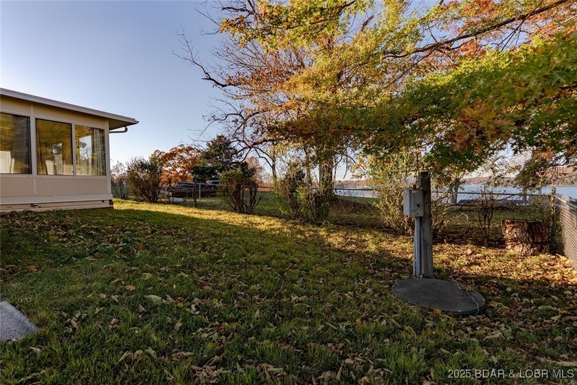 Have you been looking for a FLAT lot, beautiful lake views - photo 53