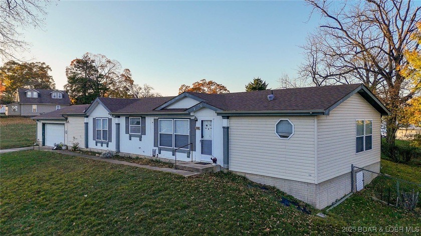 Have you been looking for a FLAT lot, beautiful lake views - photo 54
