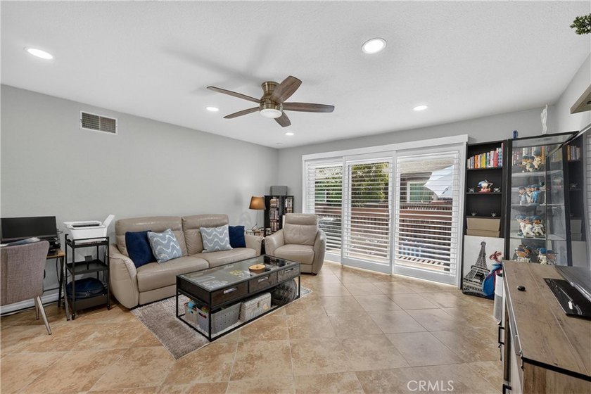 Welcome to this beautifully maintained 1-bedroom, 1-bath - photo 12