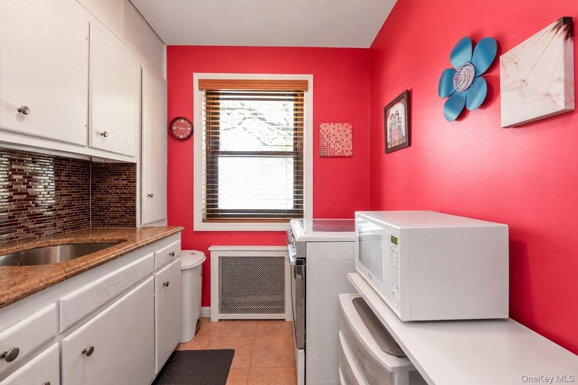 Welcome to Clearview Gardens. Enter into your first-floor, 1 - photo 7