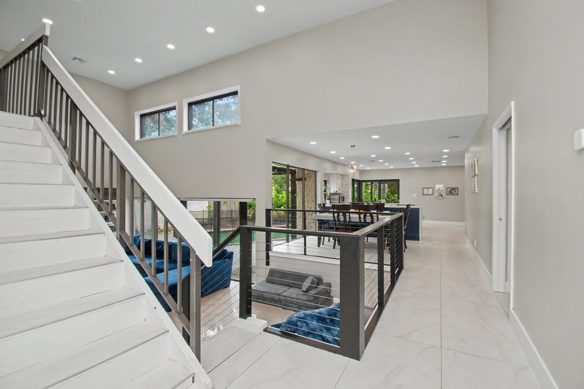 This lovely three bedroom, two and a half bath, two story home - photo 6