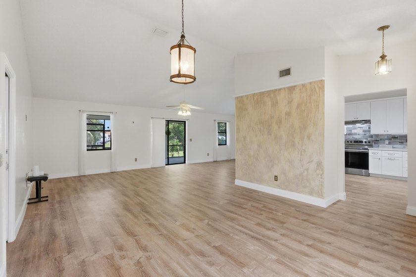 Welcome to this lovely single-story residence located in a - photo 11