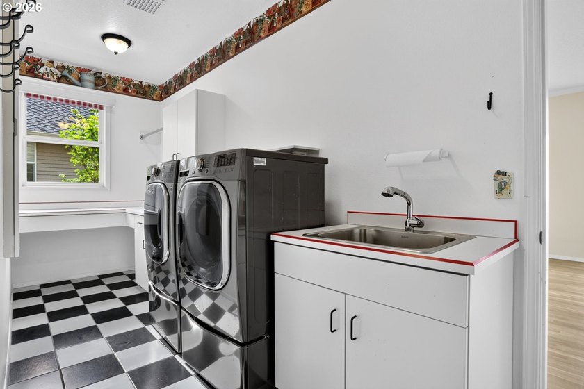 OPEN HOUSE FRIDAY 7/24 4-6PM, SATURDAY 7/25 &amp; SUNDAY 7/26 - photo 17