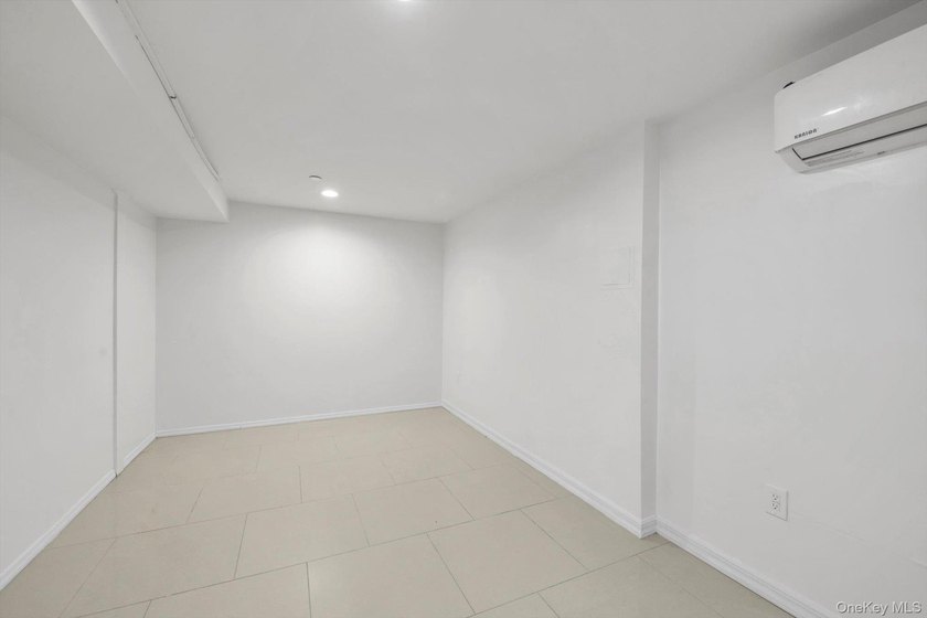 Welcome to this massive, detached 2-family home boasting 2,130 - photo 21