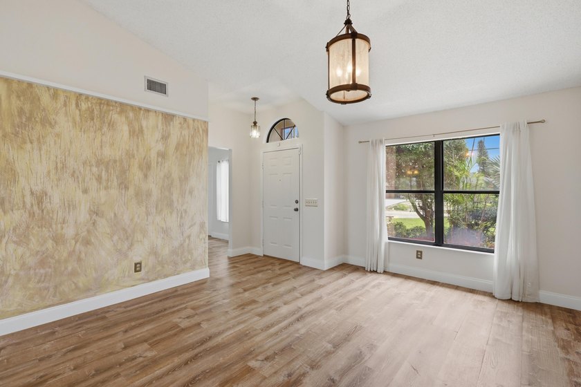 Welcome to this lovely single-story residence located in a - photo 23