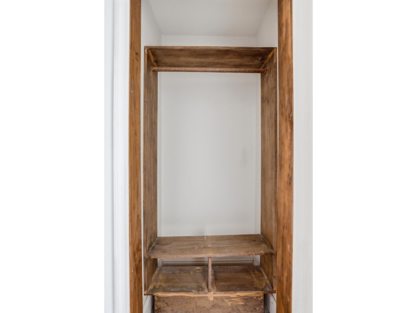 Welcome to this lovely single-story residence located in a - photo 30