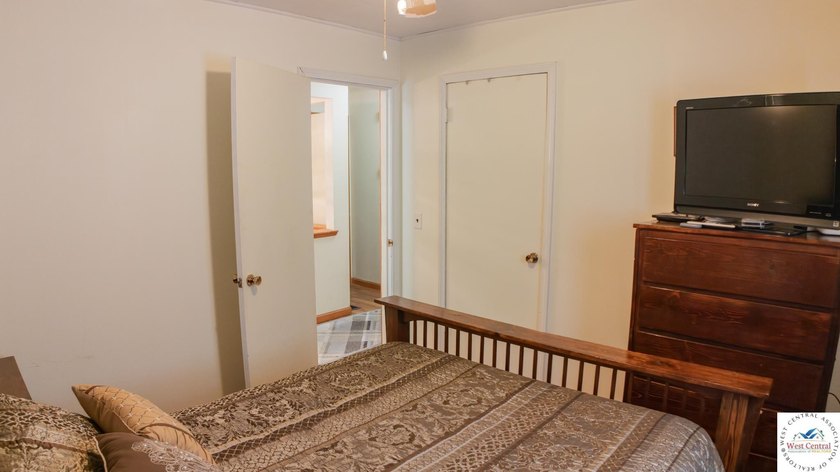 Stunning turnkey waterfront retreat on Lake of the Ozarks! This - photo 22